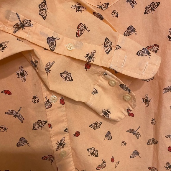 GAP Fitted Boyfriend Shirt Button Down Peach Colored with Bugs Size XS - Picture 14 of 15